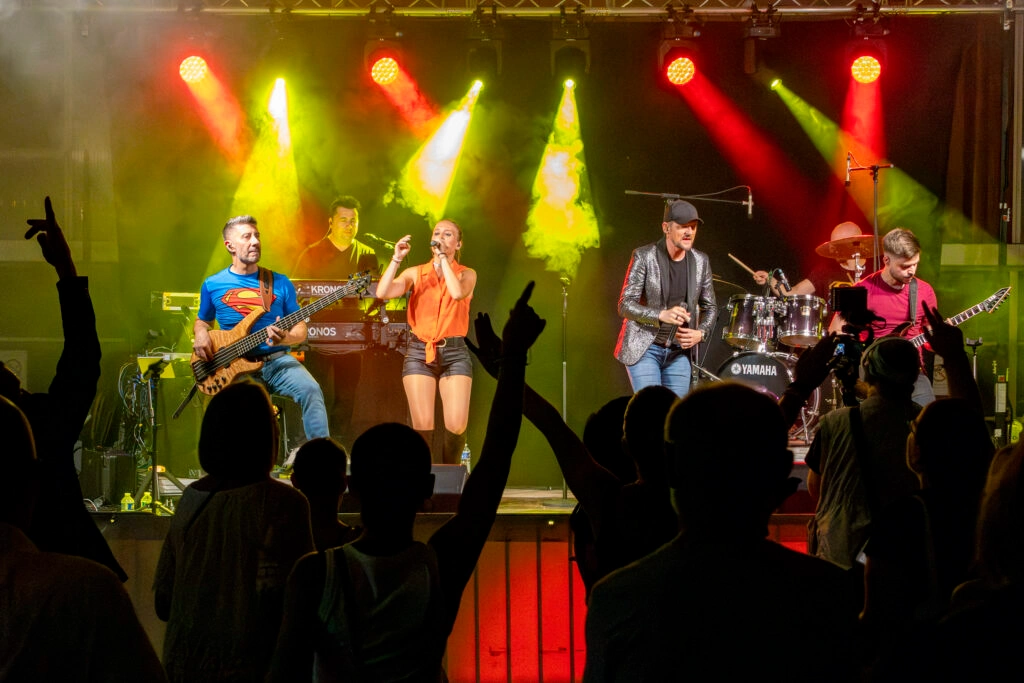 Flash 80's en concert, Spectacle années 80